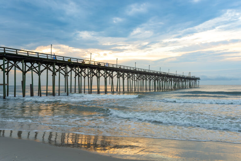 Early,Morning,Light,Over,The,Fishing,Pier,At,Carolina,Beach,